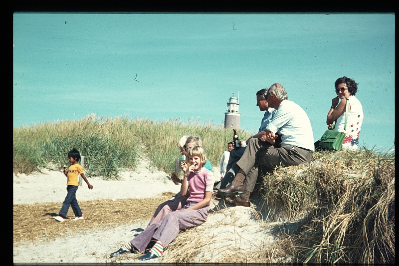 31.Texel  aug 1973 Rino,Ilse,Papa,Brigitte,Marion,Peter.JPG
